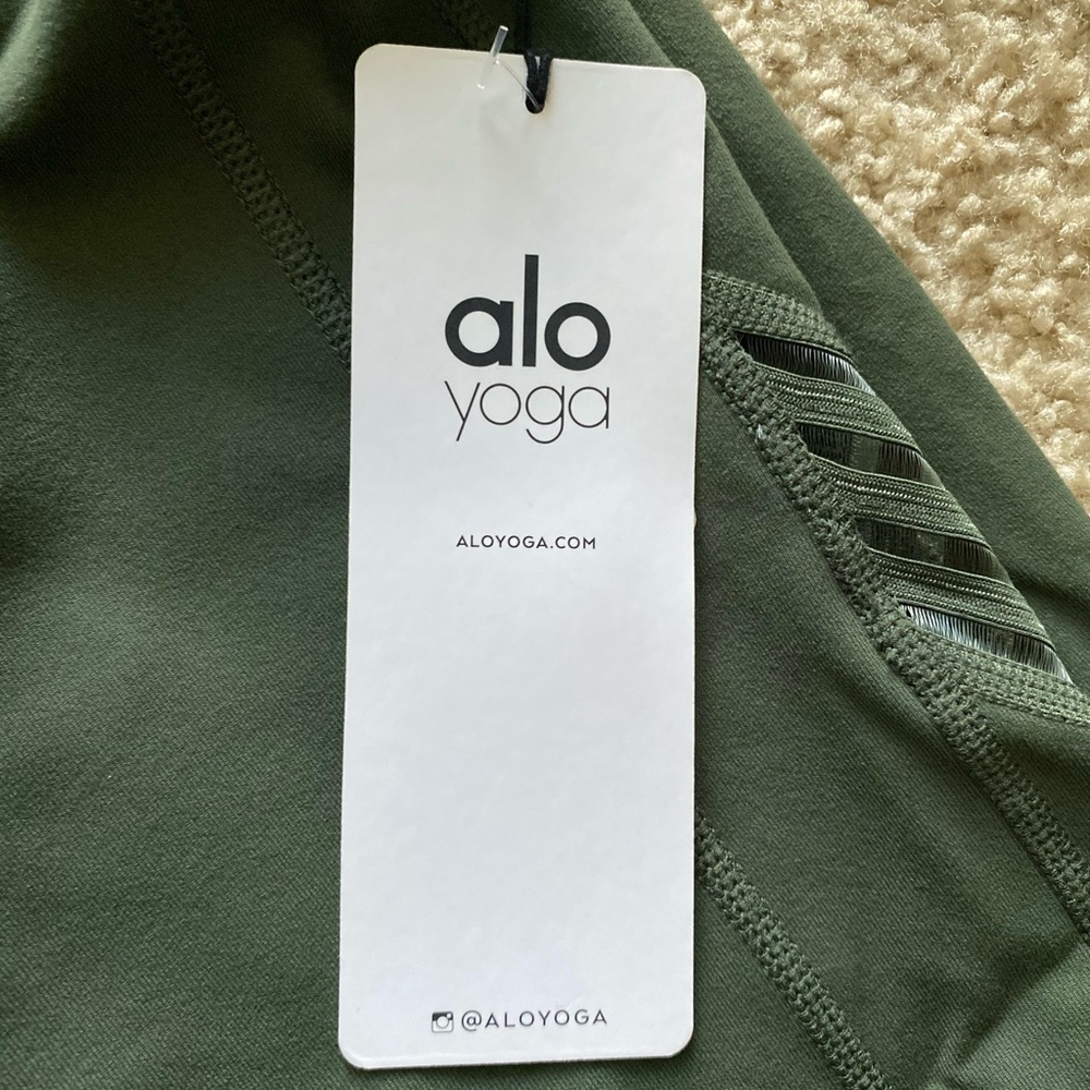 ALO Yoga Green Multi Legging Sz Large - Picture 9 of 15